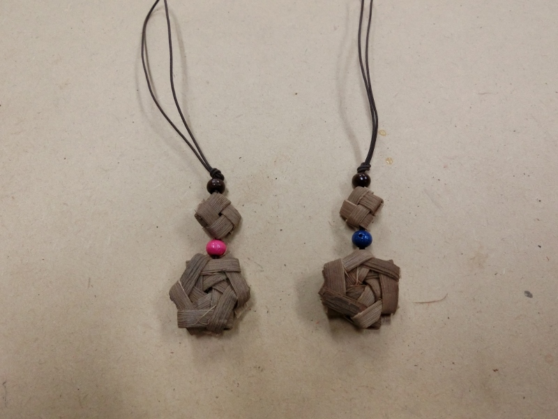 奥会津　三島町　編み組細工　体験　山ブドウストラップ